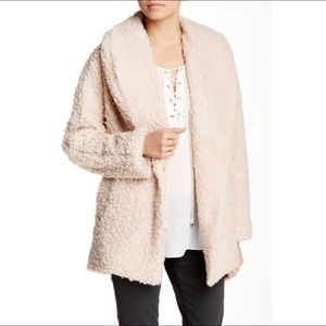 Oversized cream teddy coat